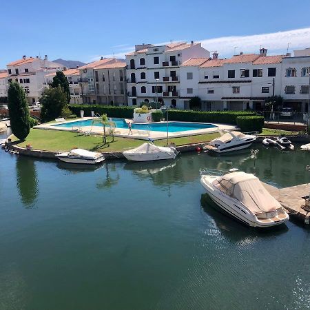 Port Sotavent 2C - Apartamento En La Marina De Empuriabrava - Piscina Comunitaria, - Parking - Vistas Al Canal - Cerca Centro Y Playa Экстерьер фото