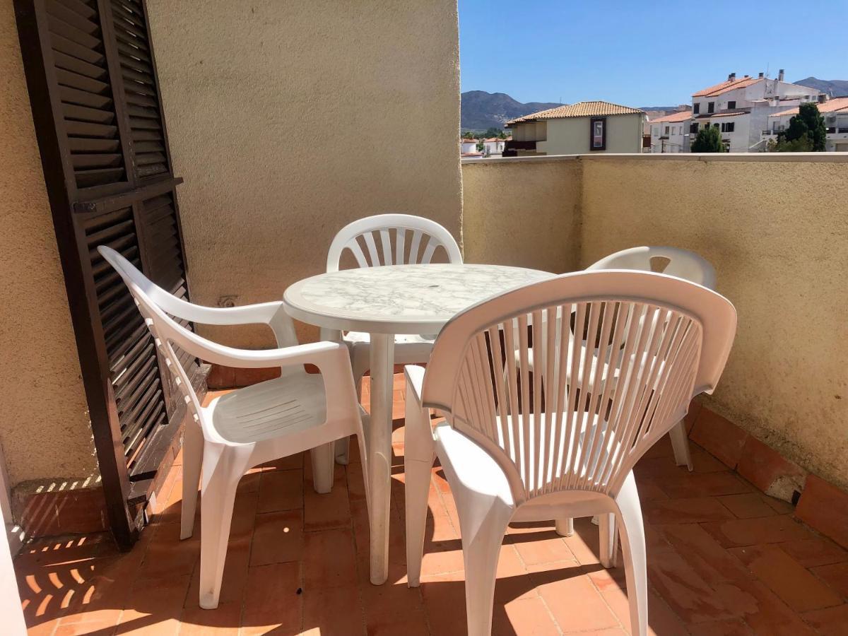 Port Sotavent 2C - Apartamento En La Marina De Empuriabrava - Piscina Comunitaria, - Parking - Vistas Al Canal - Cerca Centro Y Playa Экстерьер фото